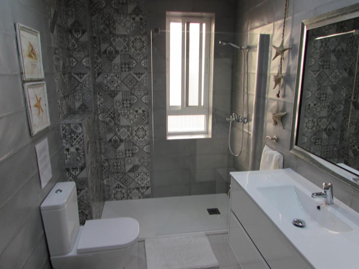 Apartamento A 50 Metros De La Playa Malagueta Con Vistas Al Mar Malaga Exterior photo